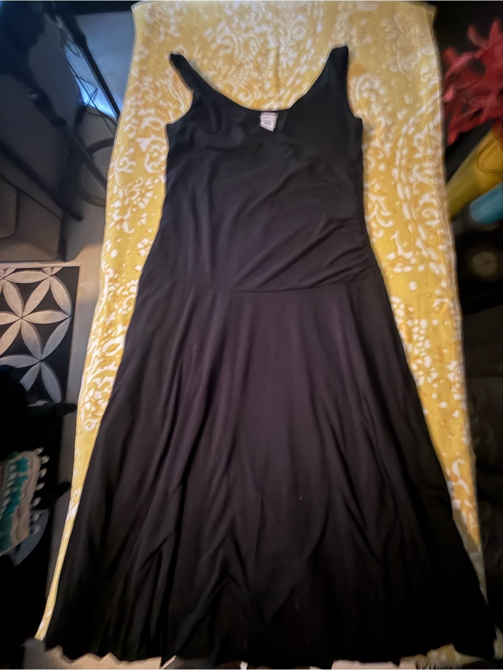 GAP Black Sleeveless Midi Dress